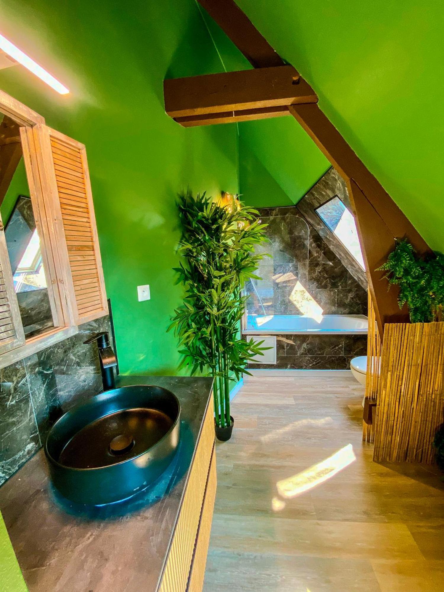La Kabane , Appartement Proche Centre Et Plage Avec Experience Decoration Jungle Unique Le Portel Ngoại thất bức ảnh