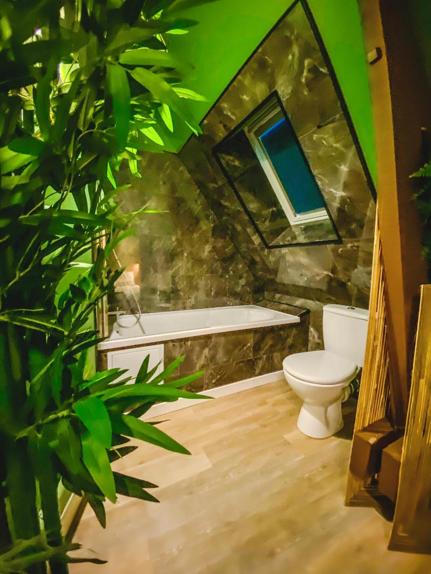 La Kabane , Appartement Proche Centre Et Plage Avec Experience Decoration Jungle Unique Le Portel Ngoại thất bức ảnh